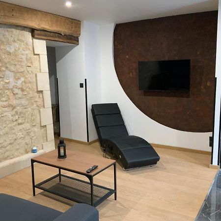 Le Charme De L'Ancien Apartment Bourges Luaran gambar