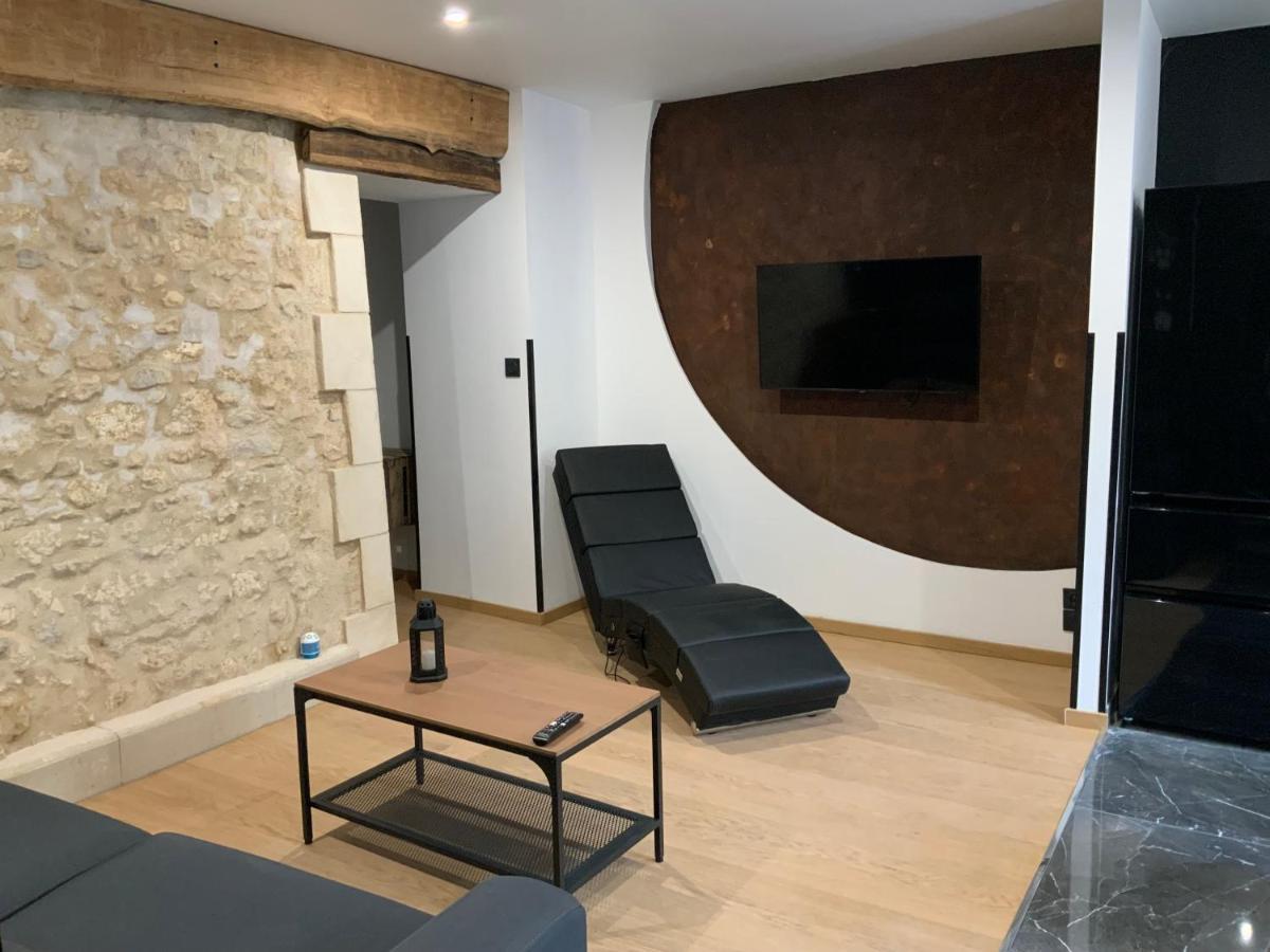 Le Charme De L'Ancien Apartment Bourges Luaran gambar