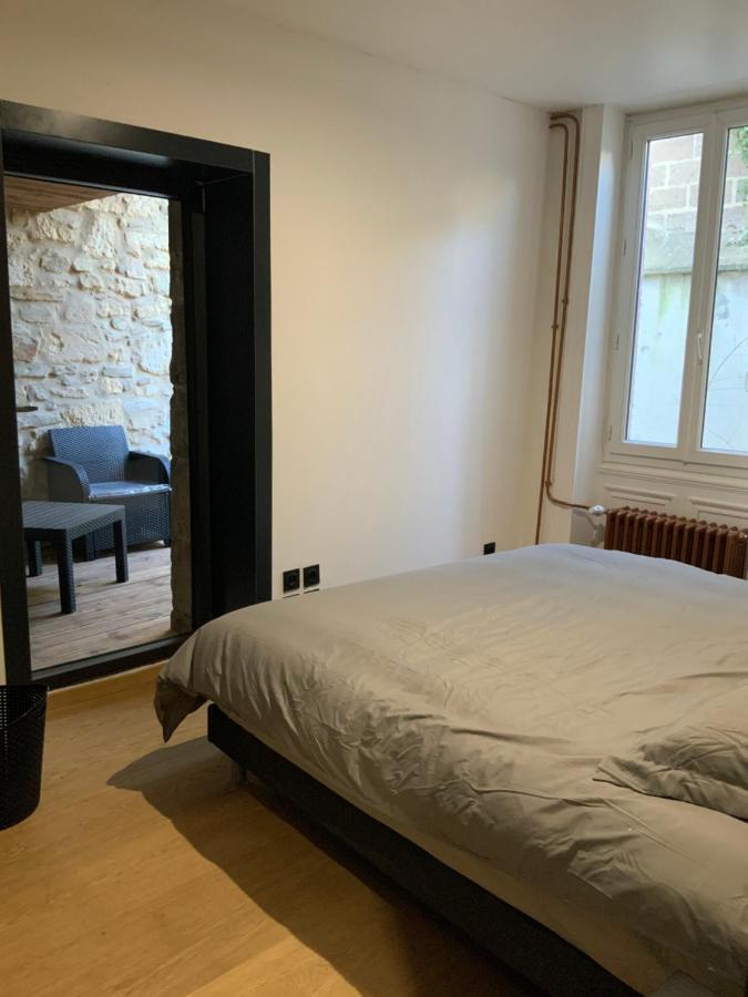 Le Charme De L'Ancien Apartment Bourges Luaran gambar