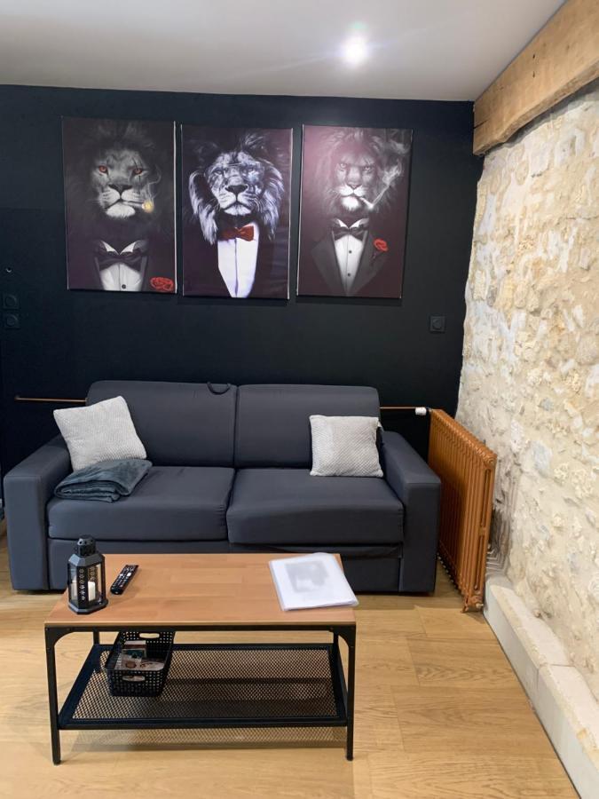 Le Charme De L'Ancien Apartment Bourges Luaran gambar